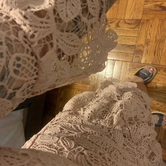 MINI DRESS 🌸 - Picture 3 of 3